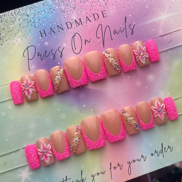 Short square Press on nails rhinestones acrylic flowers pink glitter French tip - Picture 1 of 3